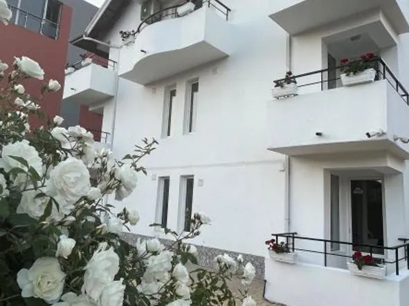 Къща за гости CANAVAN'S, отель в Равде