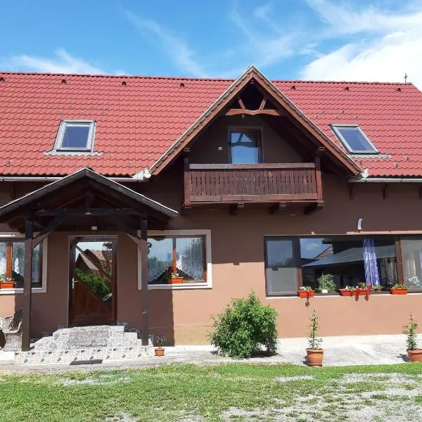 Becze Vanda kulcsosház、Lăzareaのホテル