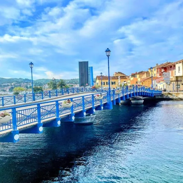 Les Bruyères – hotel w mieście Martigues