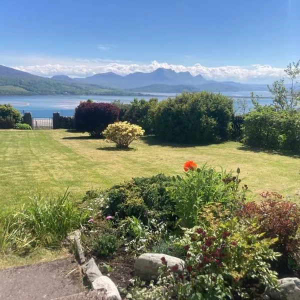 Crofters Cottage at 100 Midtown, hotell i Durness