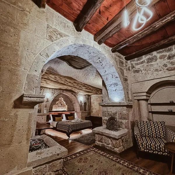 Mimi Cappadocia Luxury Cave Hotel、ウチヒサールのホテル