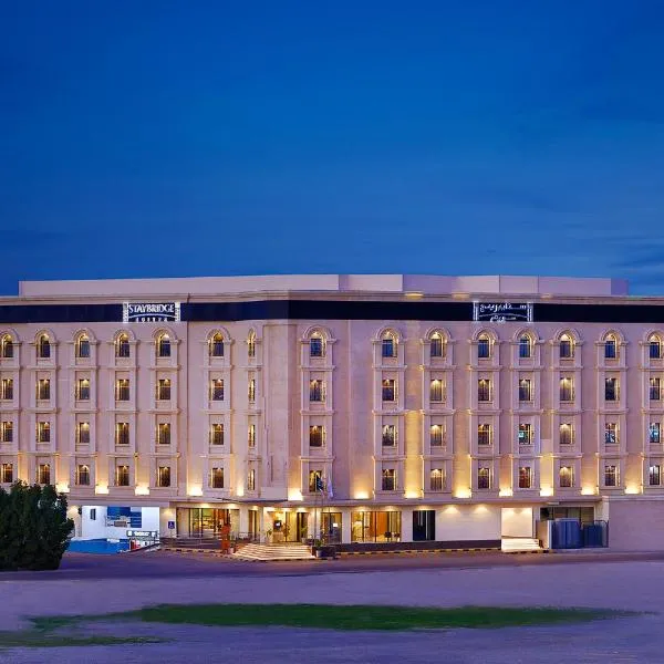 Staybridge Suites - Al Khobar City, an IHG Hotel: Zahran şehrinde bir otel