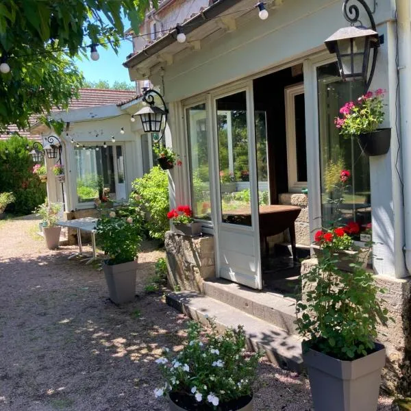 Hostellerie du Vieux Moulin, hotel v destinaci Autun