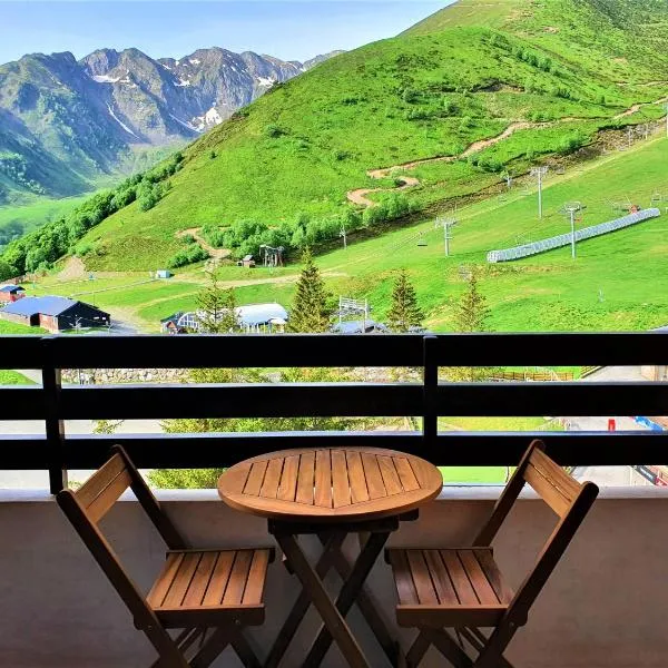 Appartement à la montagne avec vue Imprenable, hotel a Gouaux-de-Larboust