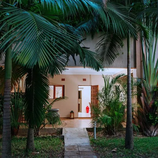 Shamba Lodge, hotel em Kitwe