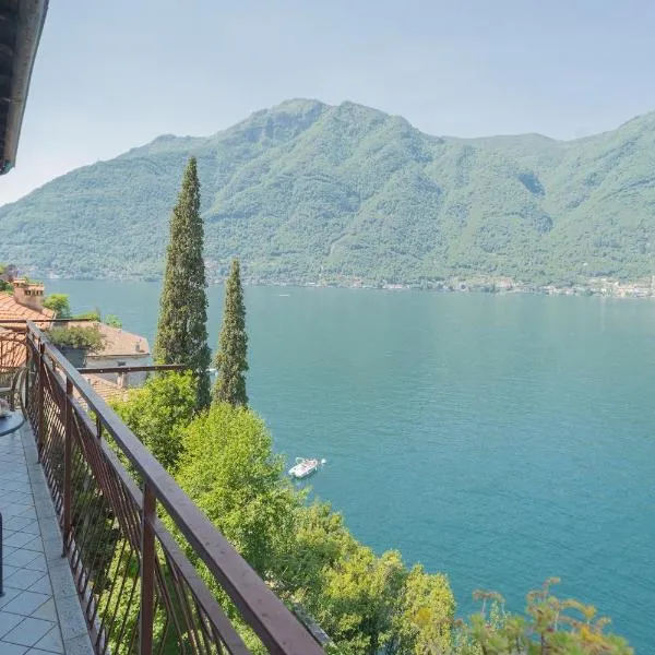 Lavarell House - Best Lake View by Rent All Como, hotel v destinácii Nesso