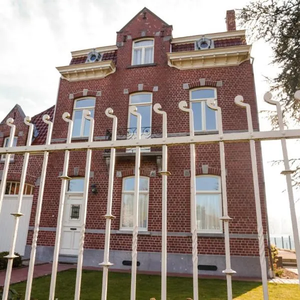 Villa Corthals, hotell i Brakel