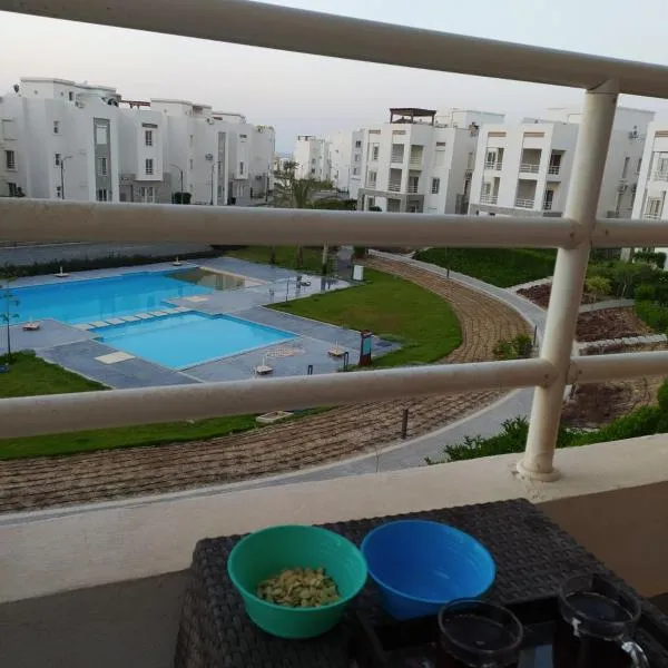 Amwaj North coast chalet families only, hotel v mestu El Dab‘a