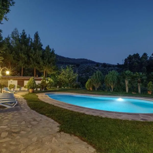 Cortijo La Julia, hotel in Orcera