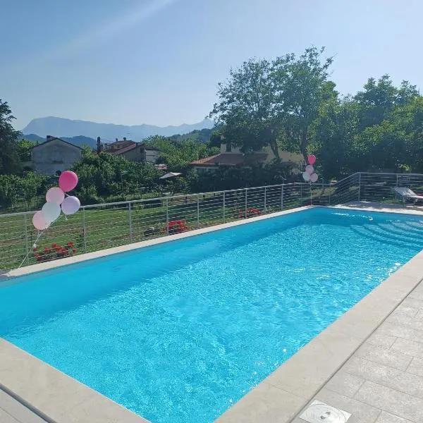 Le Margherite Country House, hotel in Montelparo