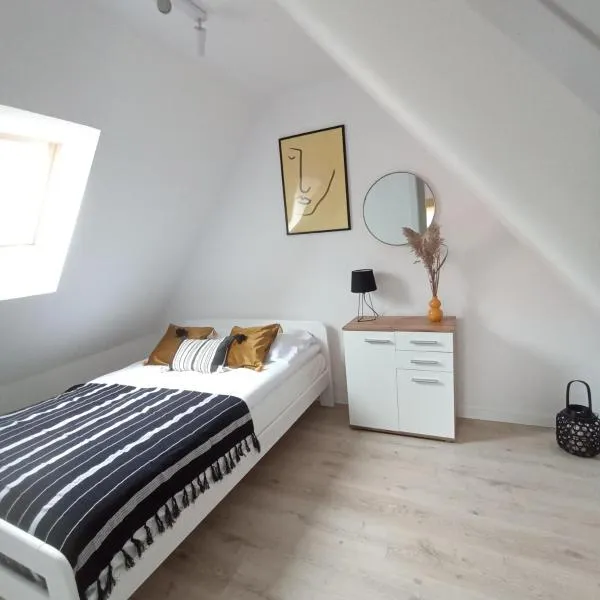 Apartament Pod Bzem Puck, hótel í Leśniewo