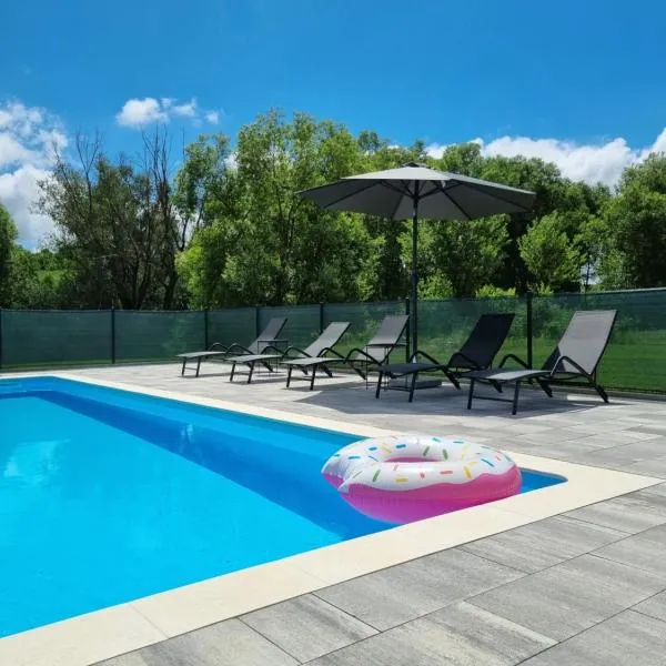 Boutique Apartments Nikola Tesla, hotel v destinaci Rakovica