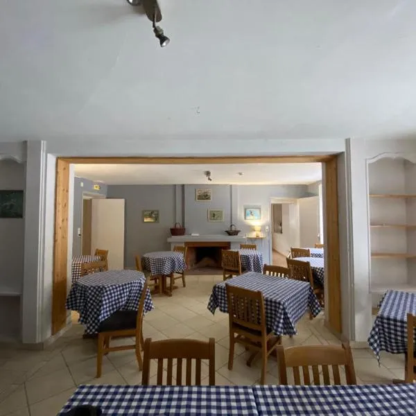 le Châtelet, hotel v destinaci La Chaux Neuve