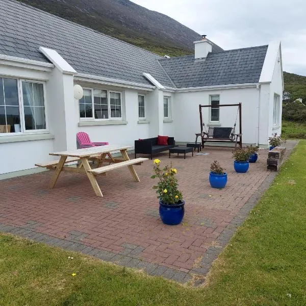 Minaun Cliff View, hotel en Achill