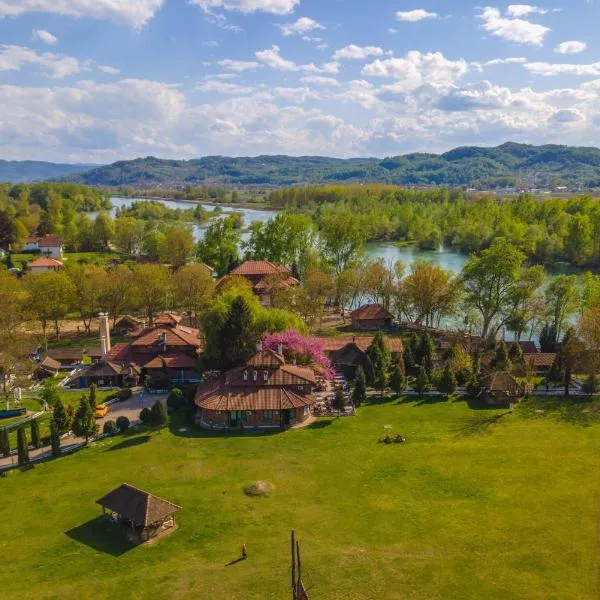 B&B Etno Village Sunčana Reka, khách sạn ở Mali Zvornik