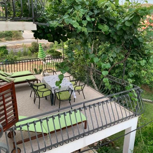 Apartments Beata, hotel a Marina