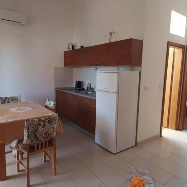 Apartmani Ratka, hotel sa Zaton