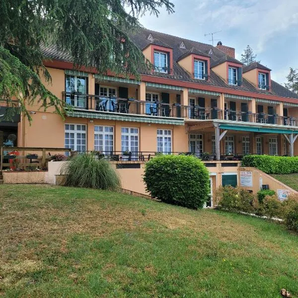 Auberge de L'Orisse - Mobilhome, hotel in Varennes-sur-Allier