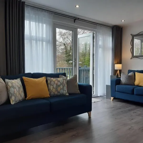 Chalet 174 Glan Gwna Park Caernarfon, hotel in Caeathro
