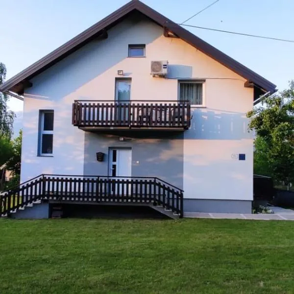 Apartment Gradina, hotel in Korenica