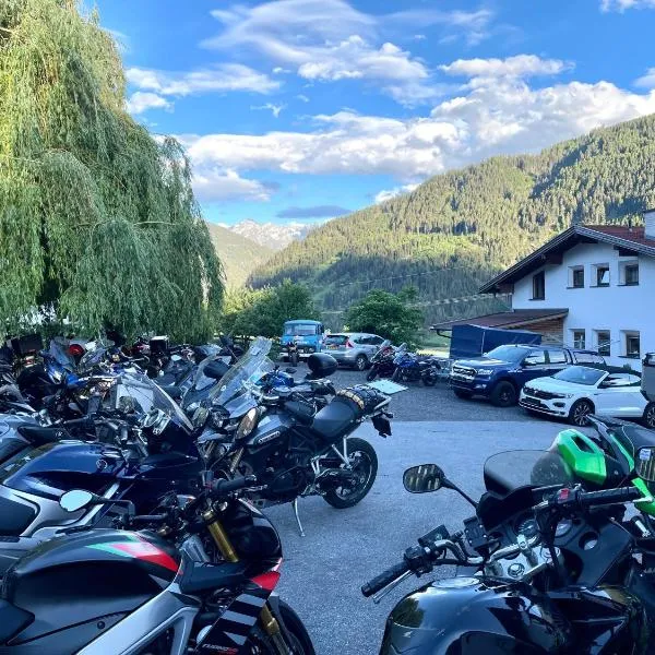 Hotel Marienhof, ξενοδοχείο σε Fliess