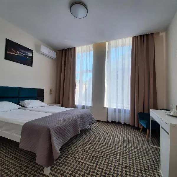 Hotel Astoria City Center, отель в Яссах