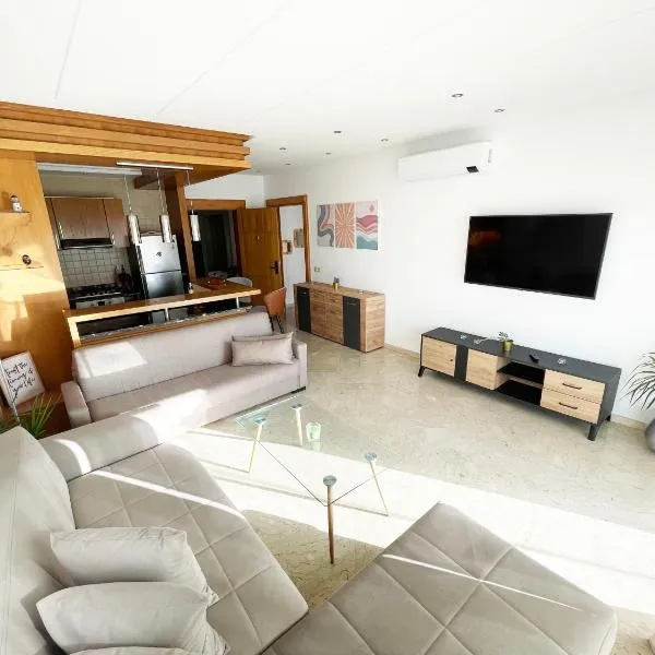 Peninsula Dar Bouazza Superbe appartement en résidence avec piscine activités, hotel v destinaci Dar Bouazza