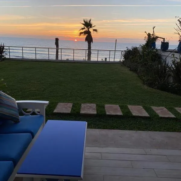 Luxery stay with seaview, pool, green space & Sunset orientation near Rabat, hotel v destinaci Sidi Bouqnadel