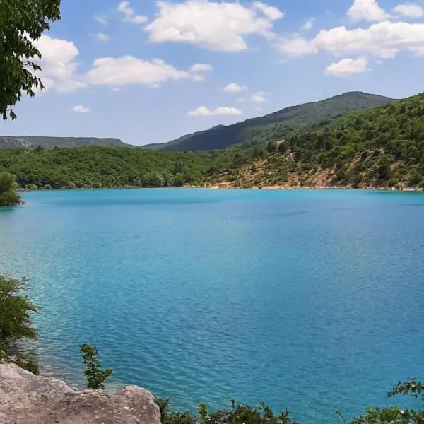 레구세에 위치한 호텔 Le Logis des Templiers appartement climatisé