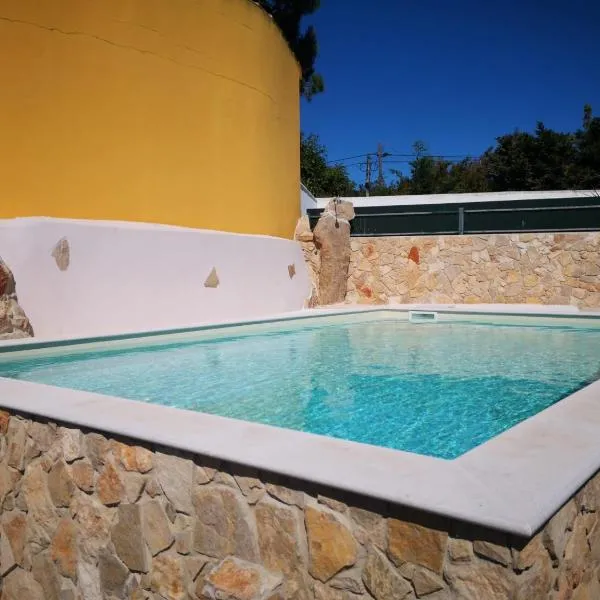 Feather House – hotel w mieście São Bartolomeu