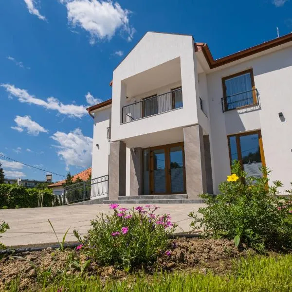 Füred Centrum Panzió, hotel v destinaci Balatonfüred