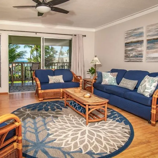Molokai Island Retreat with Beautiful Ocean Views and Pool - Newly Remodeled!, hotel in Ualapue
