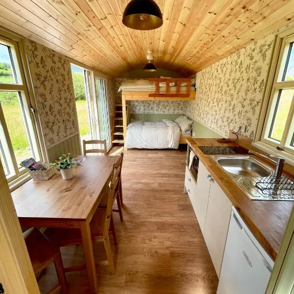 Stepping Stones Glamping ‘the olive’, hotel v destinaci Bantry