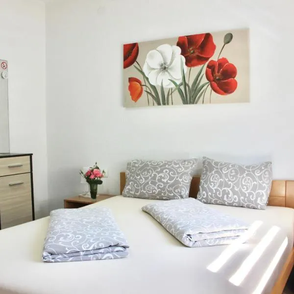 Becar Pyramid Rooms, hotel v destinaci Visoko