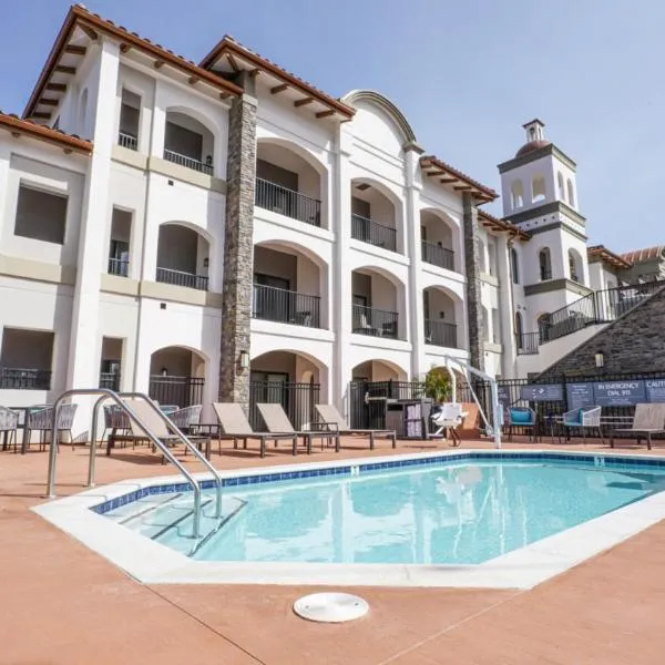 La Quinta Inn & Suites by Wyndham Santa Cruz, ξενοδοχείο στη Σάντα Κρουζ