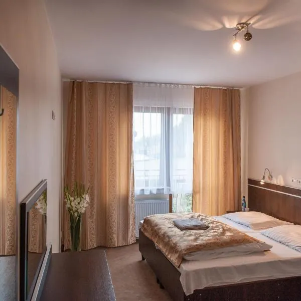 Hotel E7, hotel v destinaci Radom