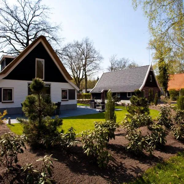 EuroParcs De Hooge Veluwe, hotel v destinaci Arnhem