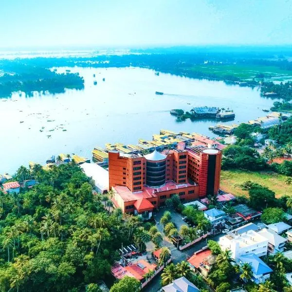 Ramada by Wyndham Alleppey: Alappuzha şehrinde bir otel