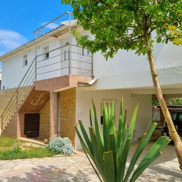 Apartments Šešo, hotel v destinaci Pag