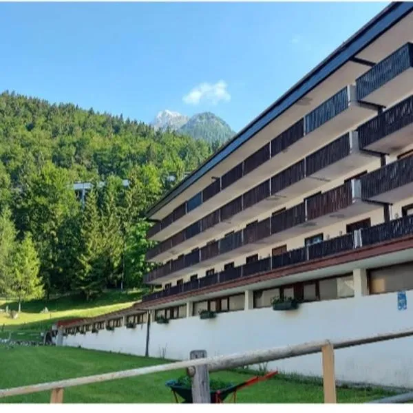 Appartamento incantevole con ampio balcone, hotell i Sella Nevea