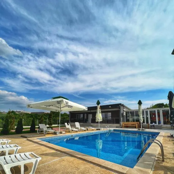 Стаи за гости DREAM, hotel v destinaci Kardžali