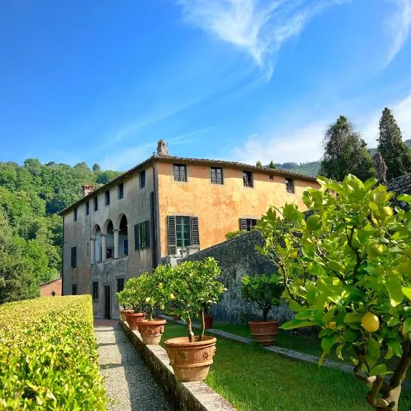 Villa Sardi Luxury House, хотел в Valdottavo