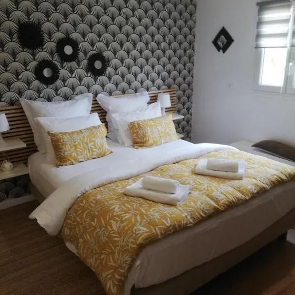 Chambre d'Hôte Noalhat - Zenith d'Auvergne, hotel v destinácii La Roche-Blanche