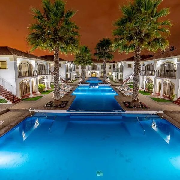 Aparthotel Serena Dream, hotell i La Serena
