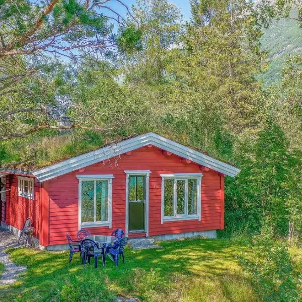 Beautiful Home In Olden With Sauna, hotel in Olden