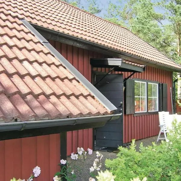 Stunning Home In Hestra With Sauna, hotel a Hestra