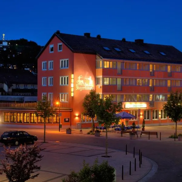 Hotel Jägerhaus, hotell i Titisee-Neustadt