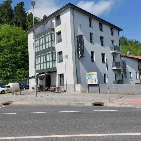 Pensión Amorrortu Lemona, hotel v destinaci Arraibi