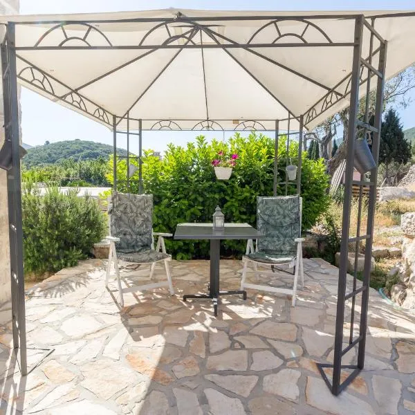 Olive Garden, hotel v destinaci Ston