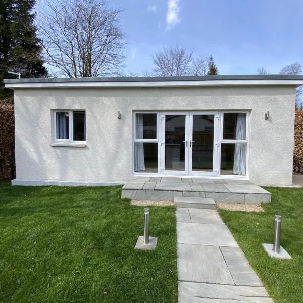 White Cottage - Cosy Holiday Cottage in Drymen, Loch Lomond & Trossachs, hotel v destinaci Drymen